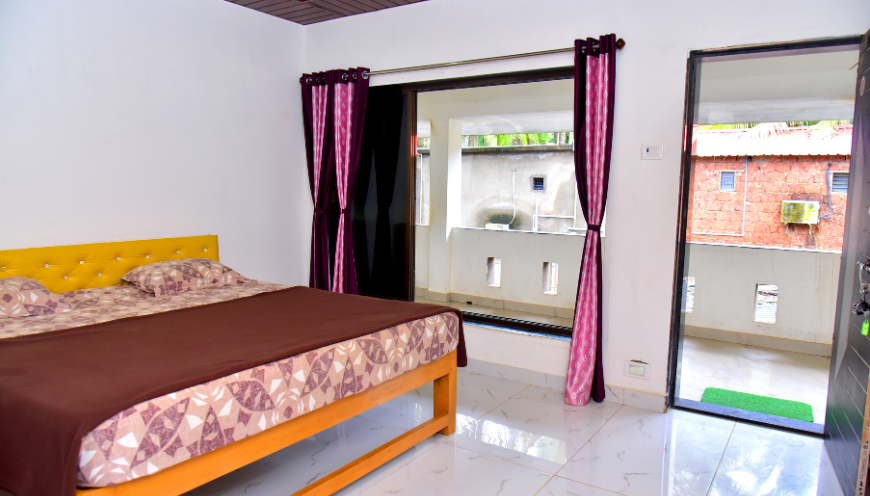 ac-rooms-in-malvan